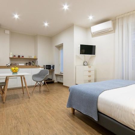 Aqualago Casa Vacanze Apartment E 韦尔巴尼亚 外观 照片